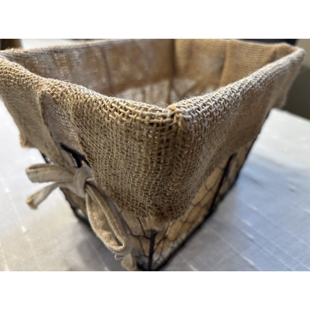 Rustic Country Farmhouse-style wire storage basket with removable burlap liner